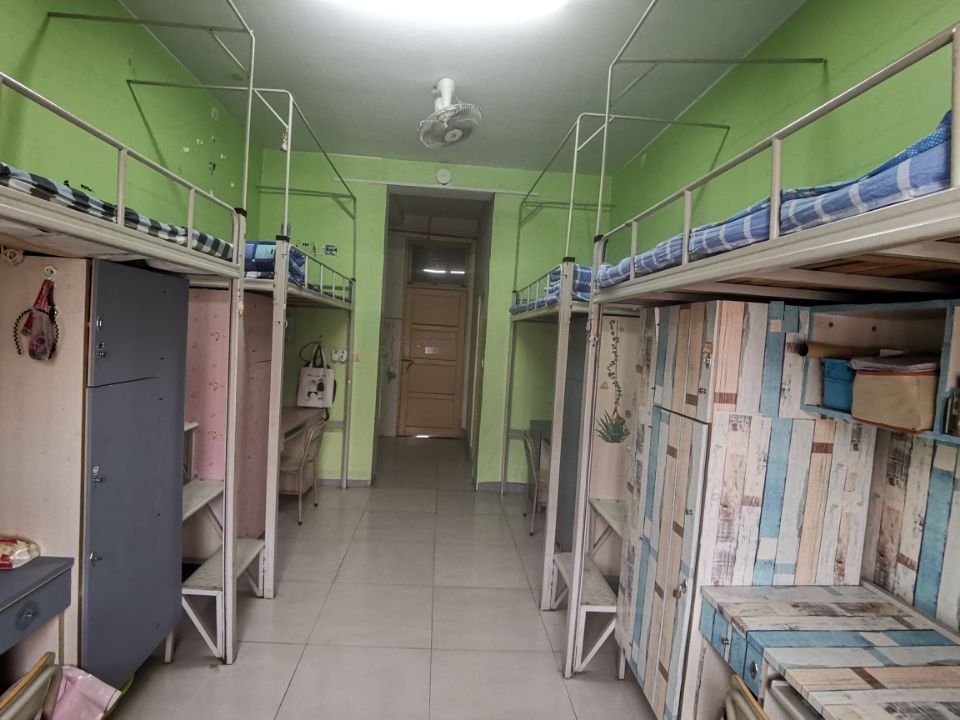 济钢中学宿舍图片